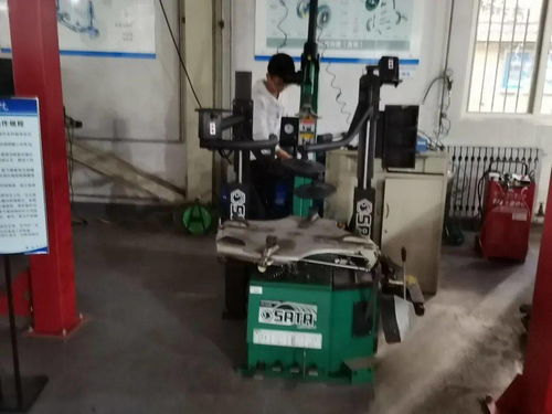 青春奉獻展風采，志愿服務踐初心——車輛工程學院開展建黨百年百場志愿服務之校園清掃活動